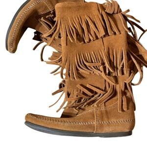 Minnetonka Women 3-Layer Fringe Suede Moccasin‎ Boots Tan Brown 1632 Size 5